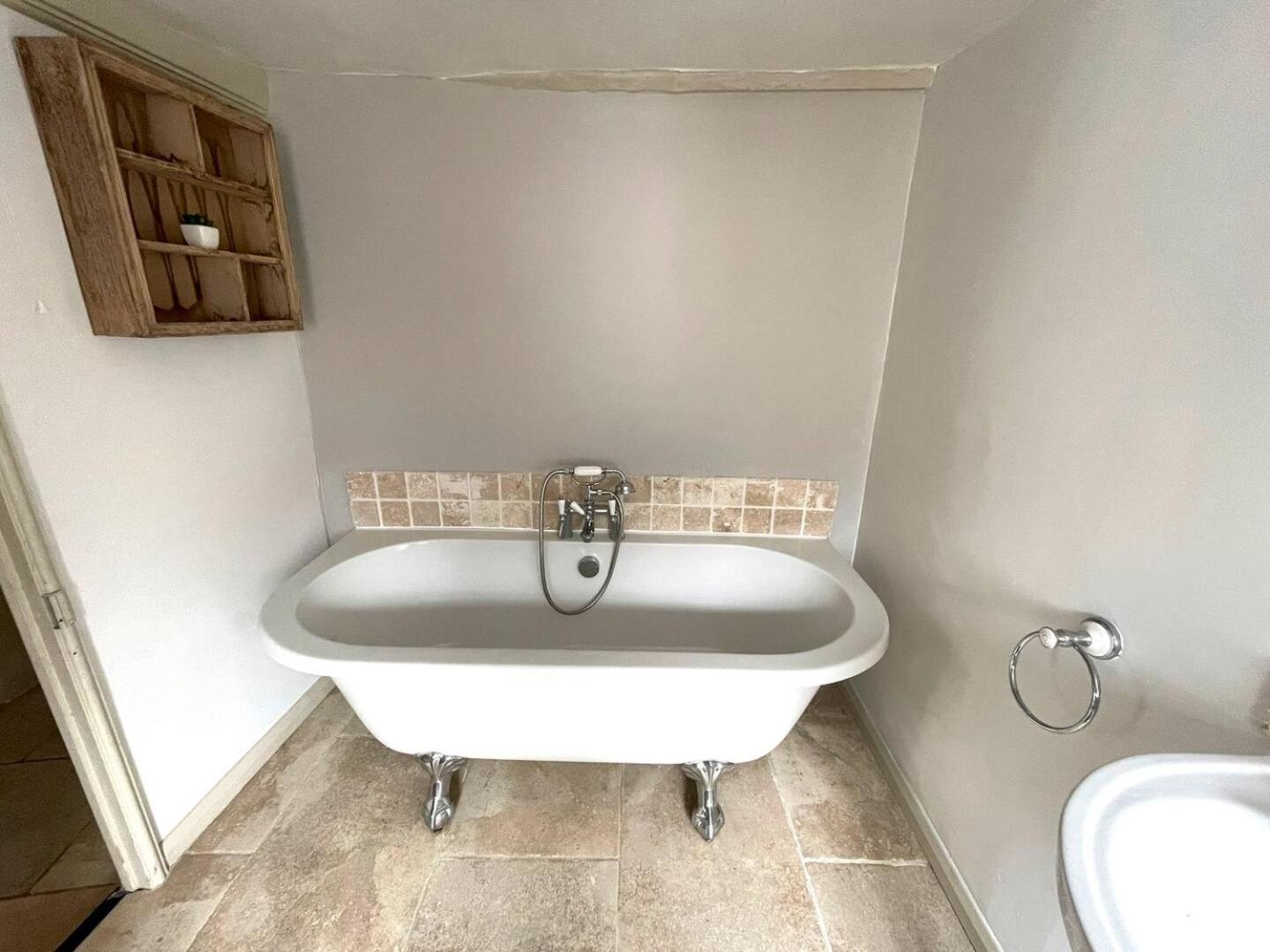 Buckden  Elegant Oak Beamed House In Pretty Village - Cambridge Homehost מראה חיצוני תמונה