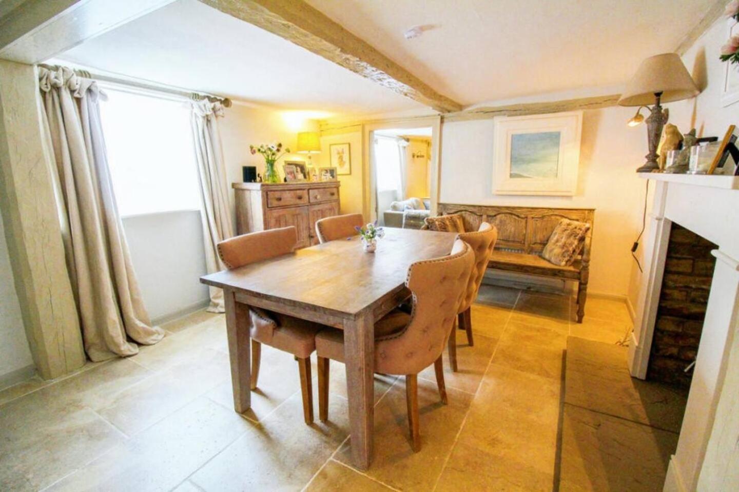 Buckden  Elegant Oak Beamed House In Pretty Village - Cambridge Homehost מראה חיצוני תמונה